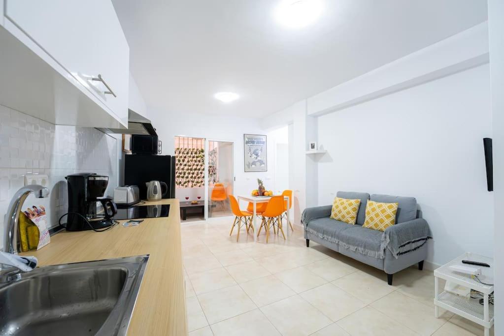 Canasteros Apartments ! Малага Екстериор снимка